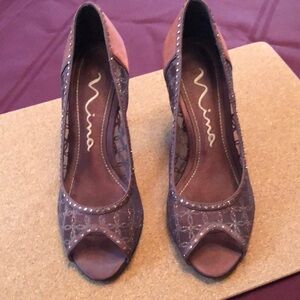Beautiful Bronze Coloured Nina Heels, Size 6
